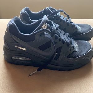 Nike air max, black, youth size 5